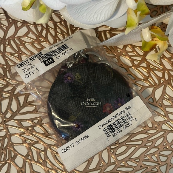 NWT Coach Black Floral Coin Pouch - Picture 2 of 13